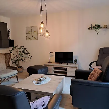 Agnes Apartment *